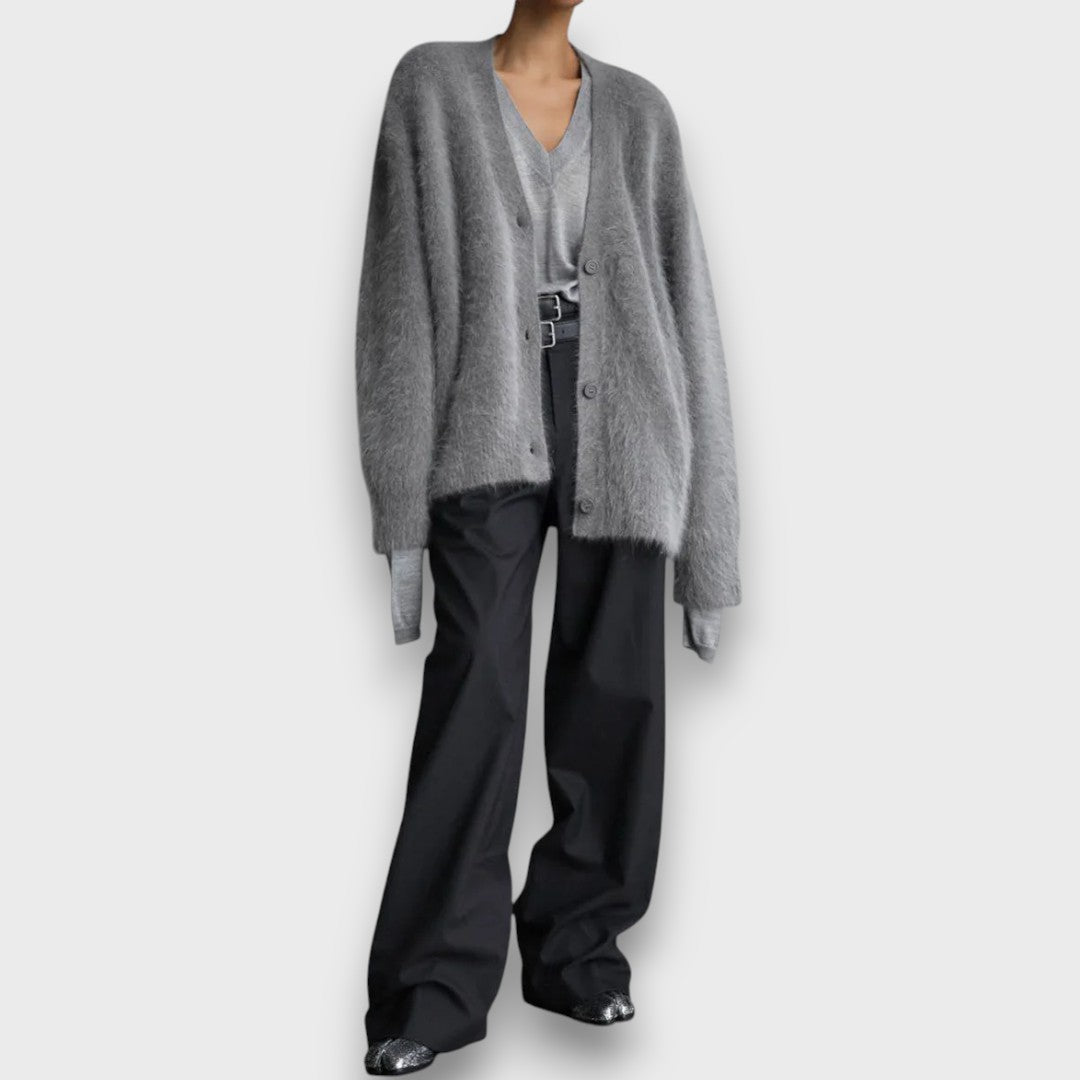 Laria – Soft Cardigan in Classic Cut