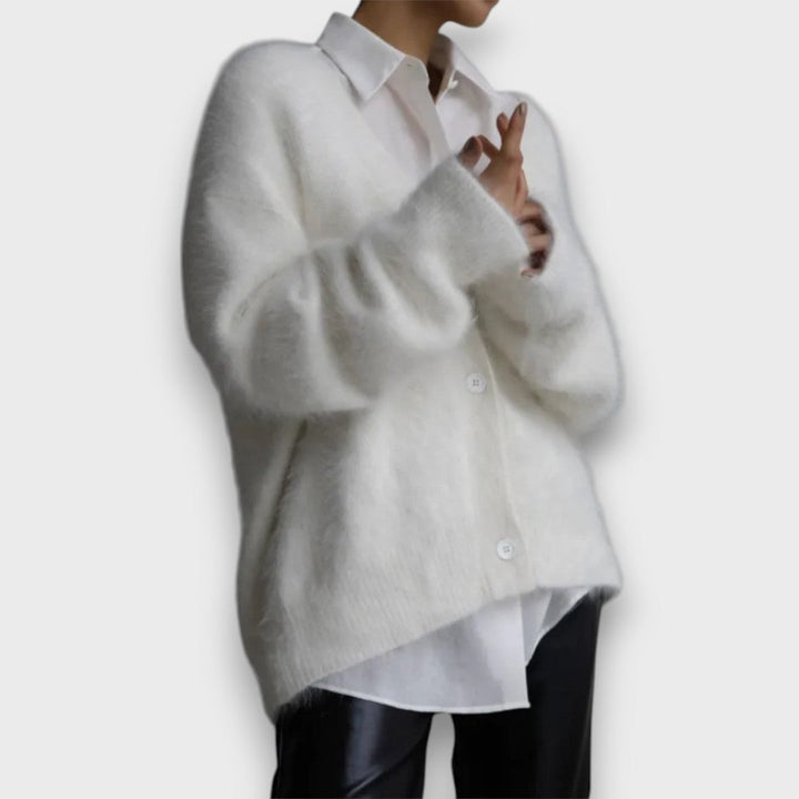 Laria – Soft Cardigan in Classic Cut