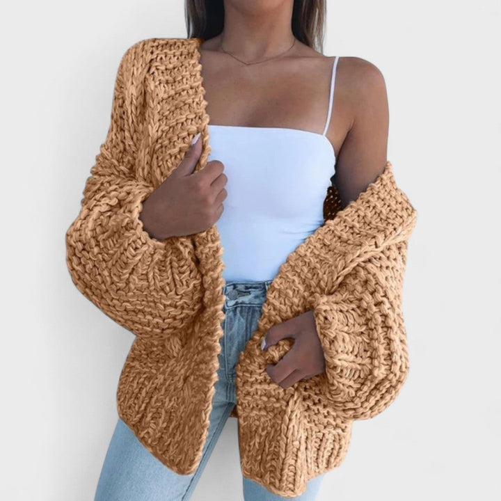 Eleanor - Relaxed cardigan in thick yarn